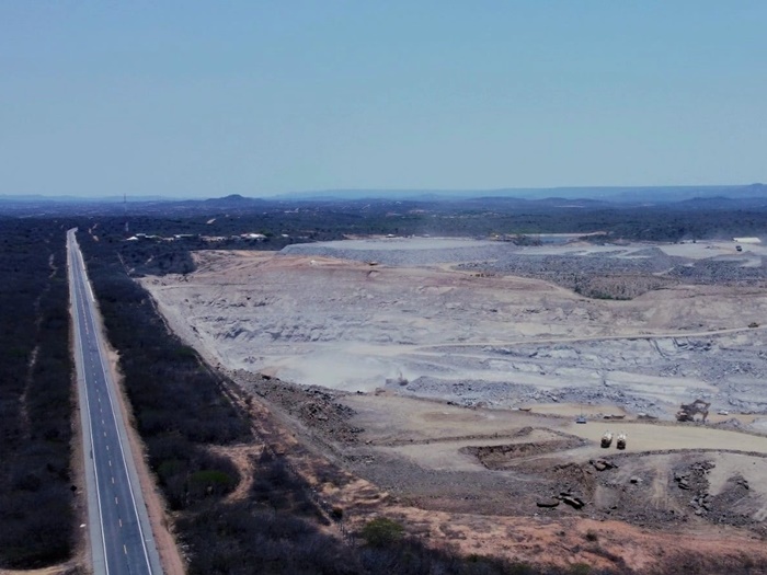 Empresa muda rota de rodovia para explorar ouro no RN
